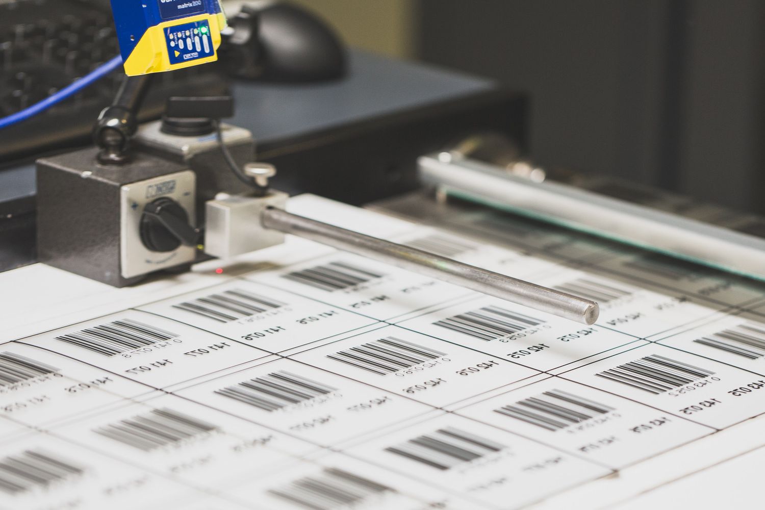 inotec Barcode RFID Label Service Labeldruck Qualitätskontrolle